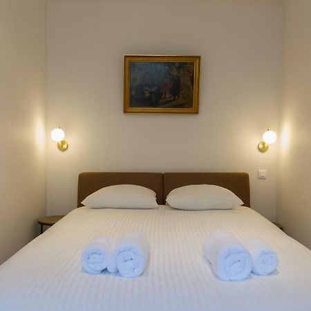 12 Carnot - Beaune Бон Экстерьер фото